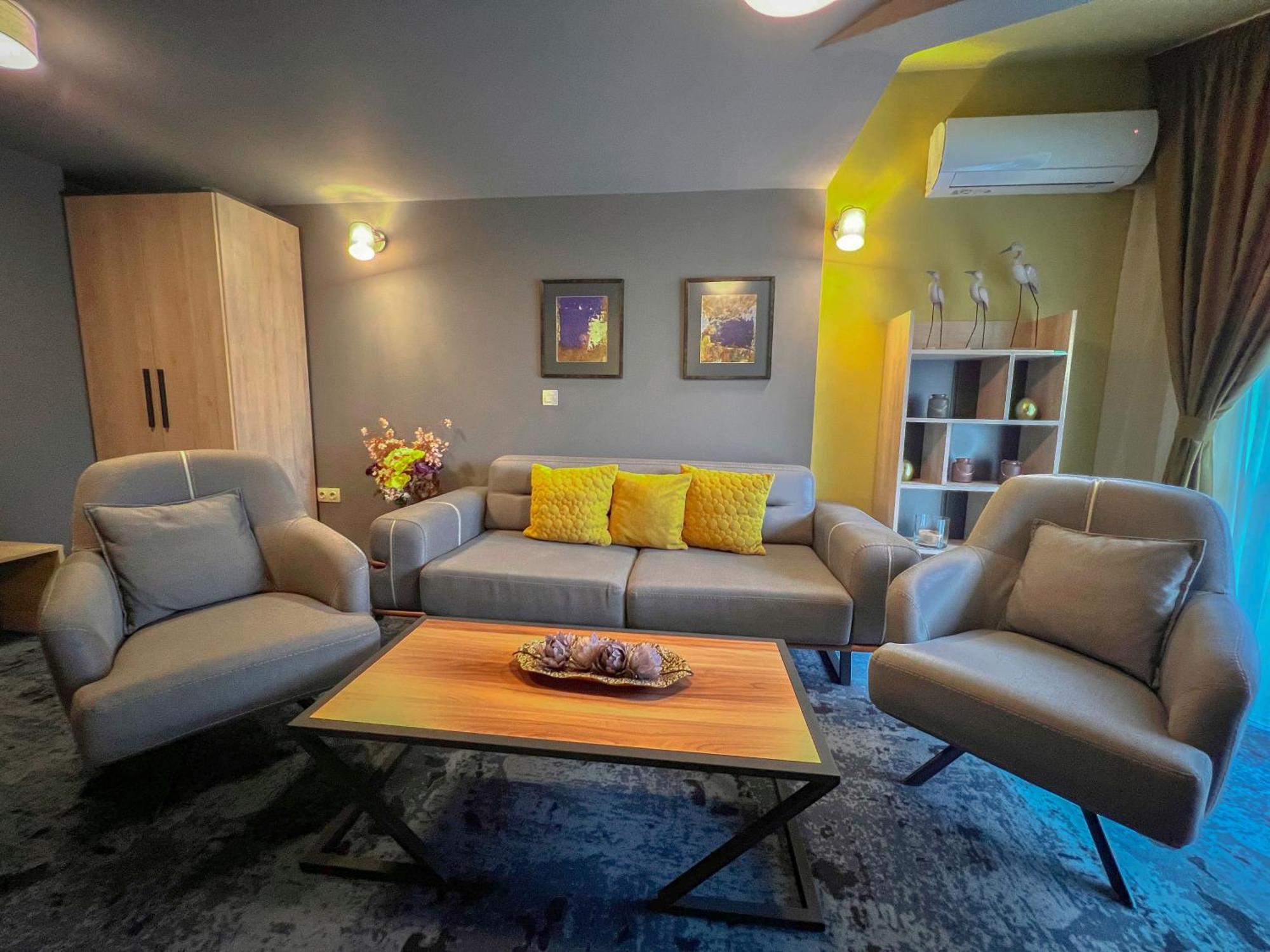 Pino - Villa, Casa, Cucina Е Terrazza Албена Екстериор снимка