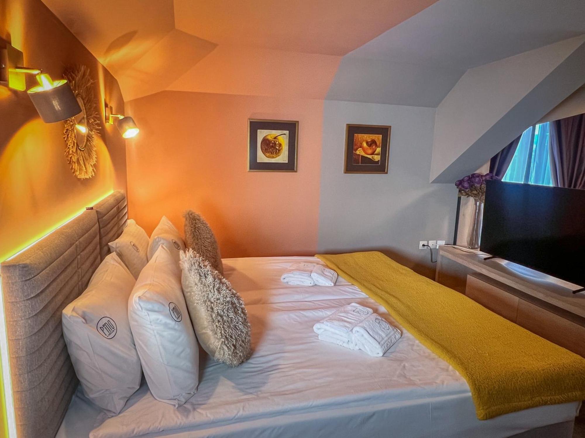 Pino - Villa, Casa, Cucina Е Terrazza Албена Екстериор снимка
